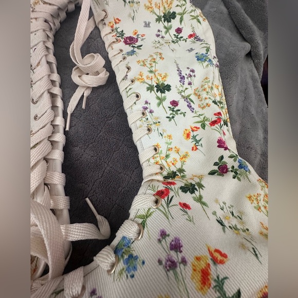 MaxMara 2024 Resort Knee High Floral Canvas Lace Up Boots EU 37 / US 7 - Picture 3 of 12